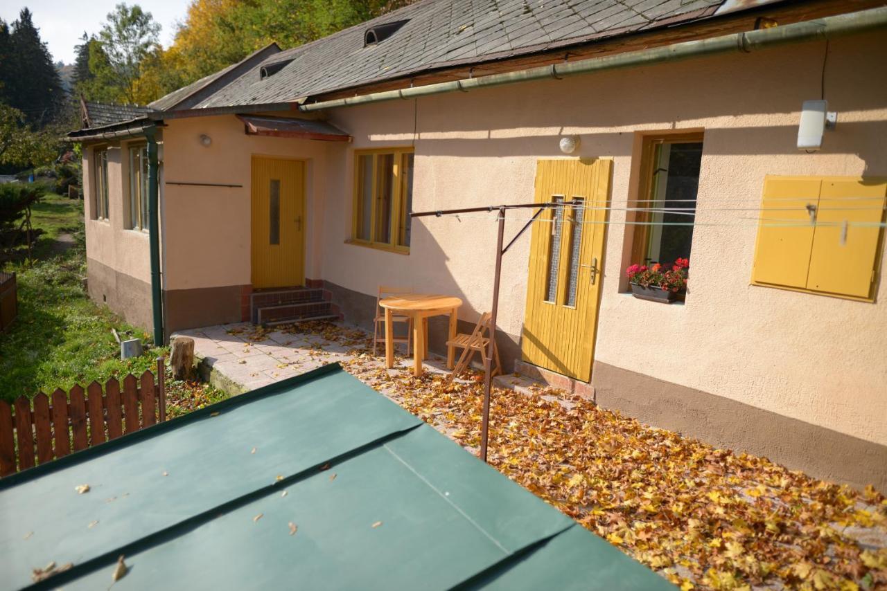 شقة Domcek 555 Banská Štiavnica المظهر الخارجي الصورة