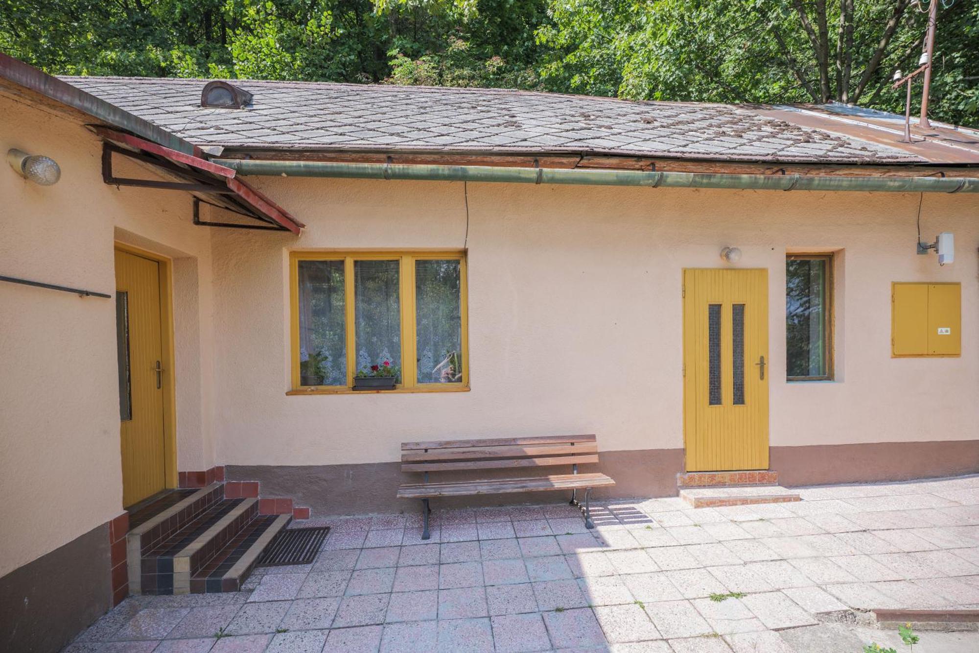 شقة Domcek 555 Banská Štiavnica المظهر الخارجي الصورة